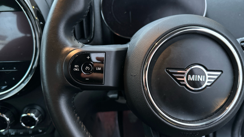 MINI Countryman 1.5 Cooper Classic 5dr Auto [Comfort/Nav+ Pack] Petrol Hatchback